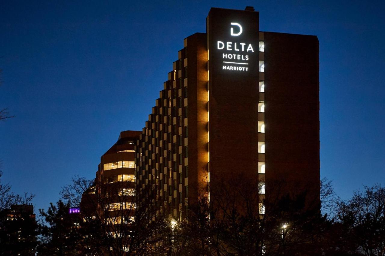 Delta Hotels By Marriott Toronto Мисисага Екстериор снимка